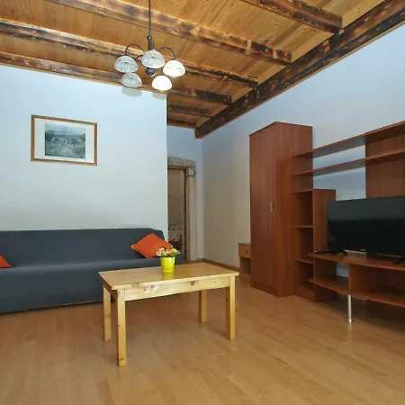 House Vinko 1909 בית נופש Modrušani